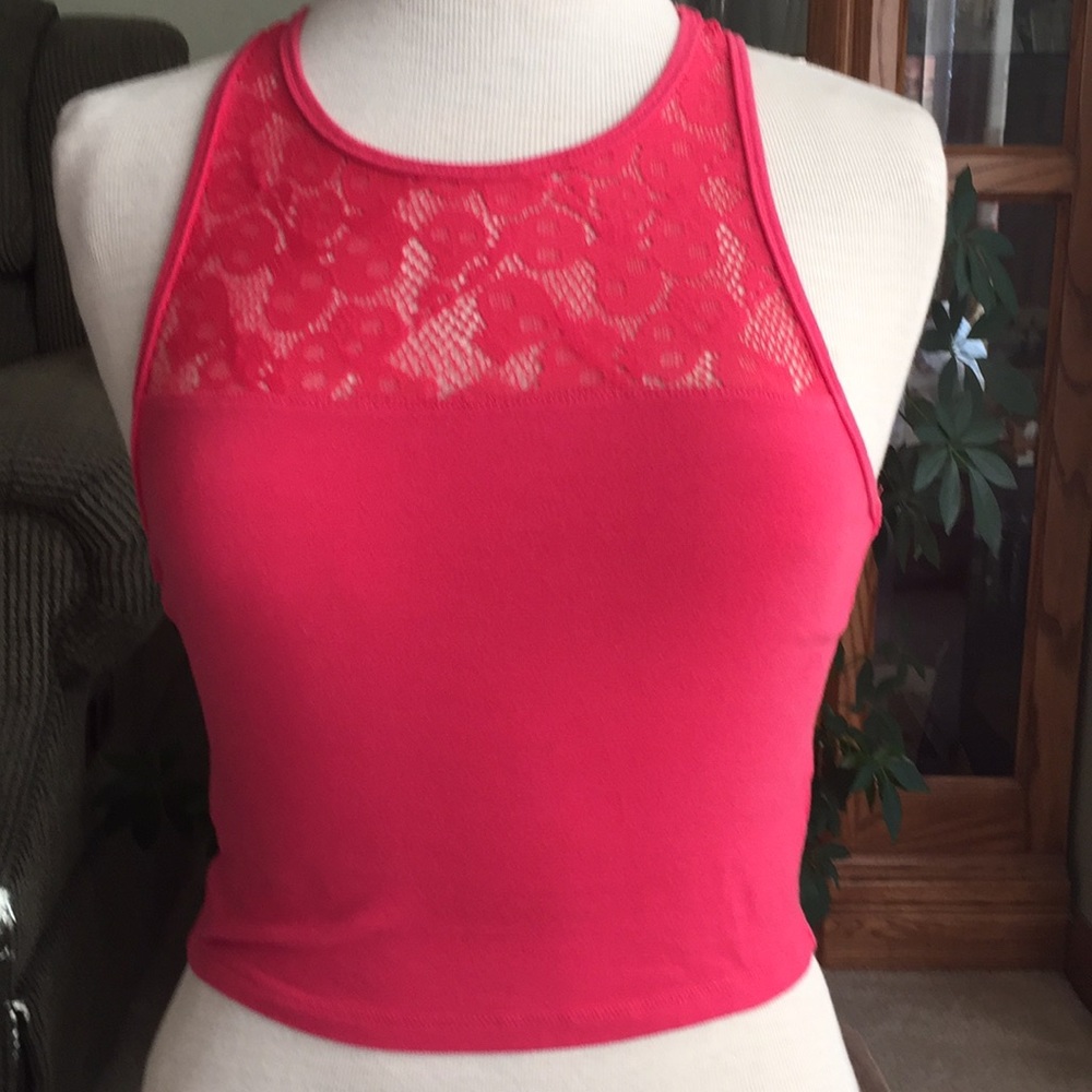 CROP TANK TOP ***